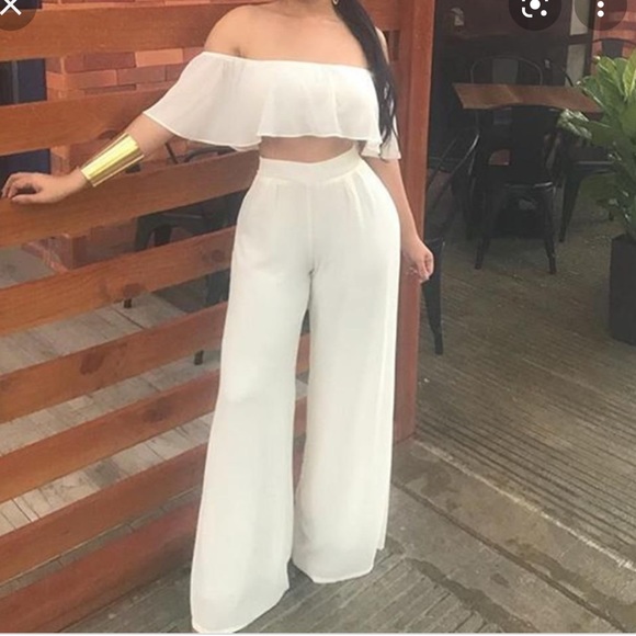 Fashion nova off shoulder crop top and flowy pant - Picture 2 of 10